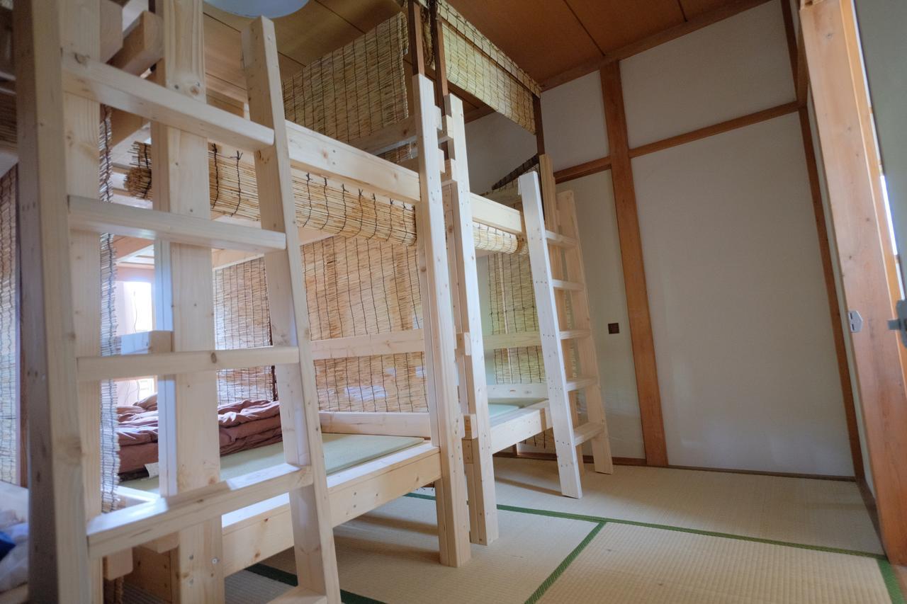 Готель Tokiwa Kamakura Backpackers Екстер'єр фото